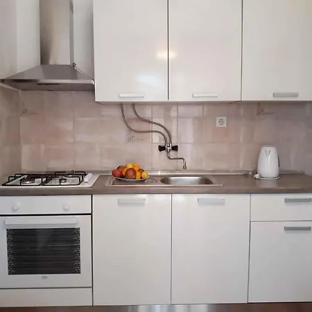 Διαμέρισμα Pag 8 *