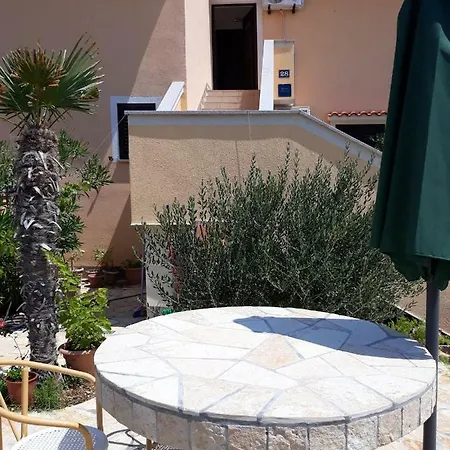 Διαμέρισμα Pag 8 Pag Town